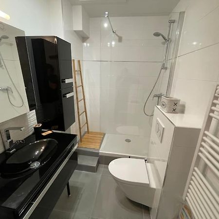 Persea Yourhosthelper Ouistreham Extérieur photo