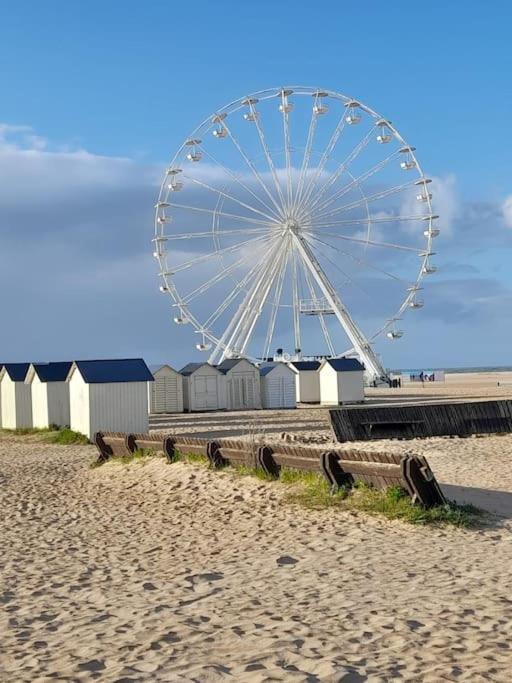 Persea Yourhosthelper Ouistreham Extérieur photo