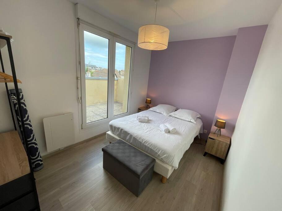Persea Yourhosthelper Ouistreham Extérieur photo